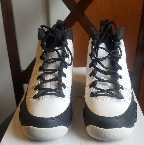 Jordan 9 - Picture 5 of 9